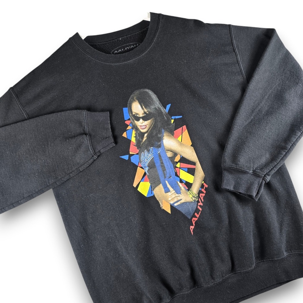 Aaliyah Graphic Sweatshirt Mens M/L Black Cotton Blend Fleece Pullover Crew Neck